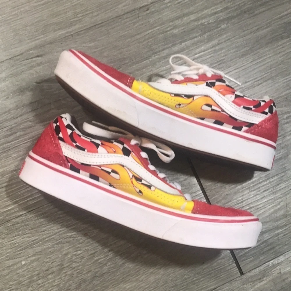 VANS‎ YOUTH FLAME COMFYCUSH OLD SKOOL SNEAKERS SIZE 3